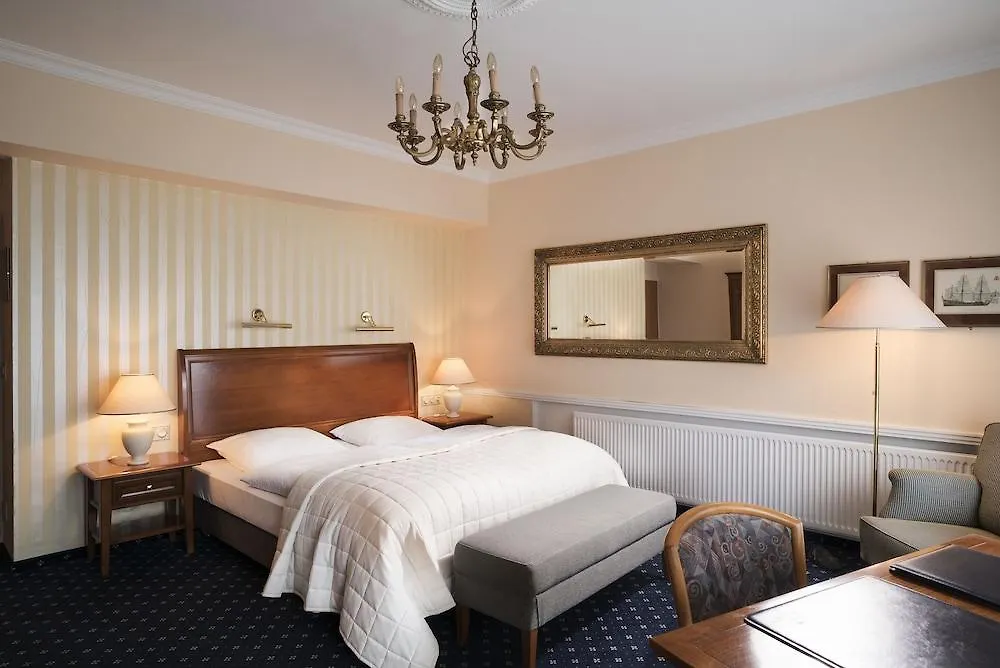 Kleinhuis Hotel Mellingburger Schleuse 4*, Hamburg-Harburg